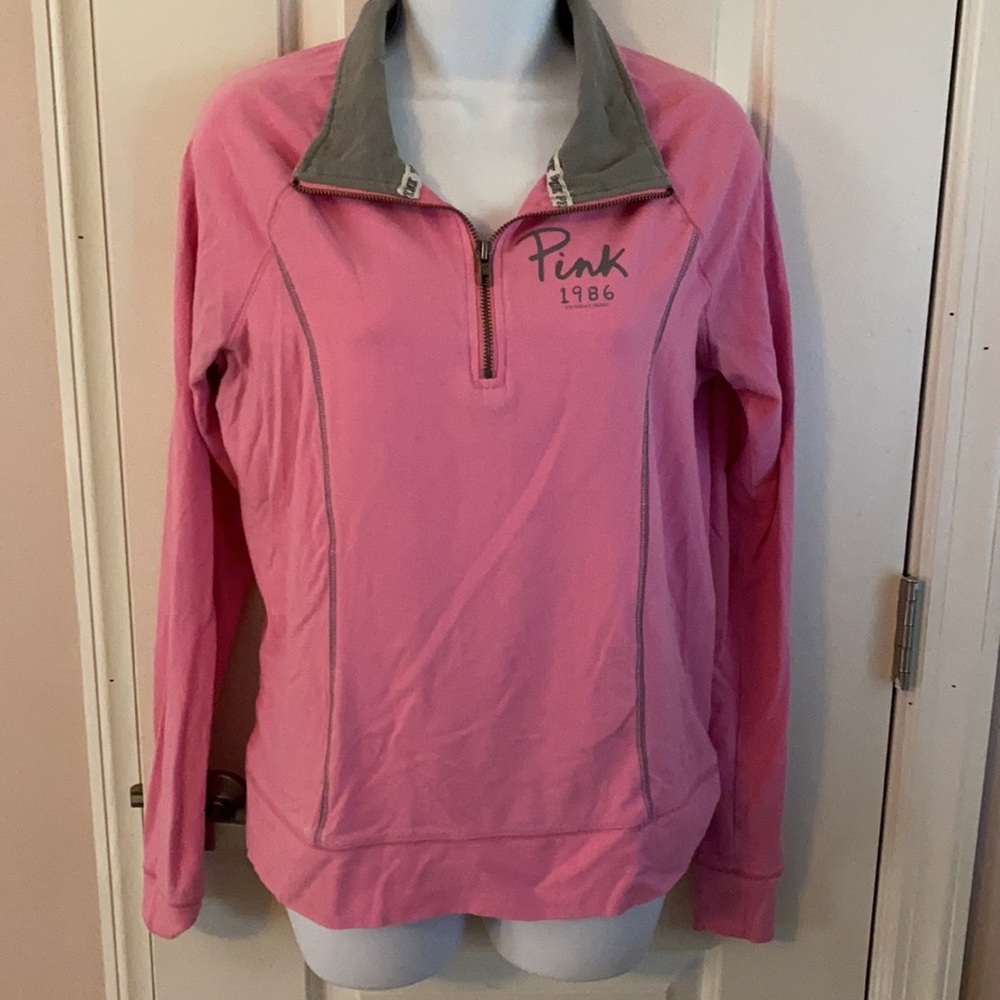 VS PINK yoga top